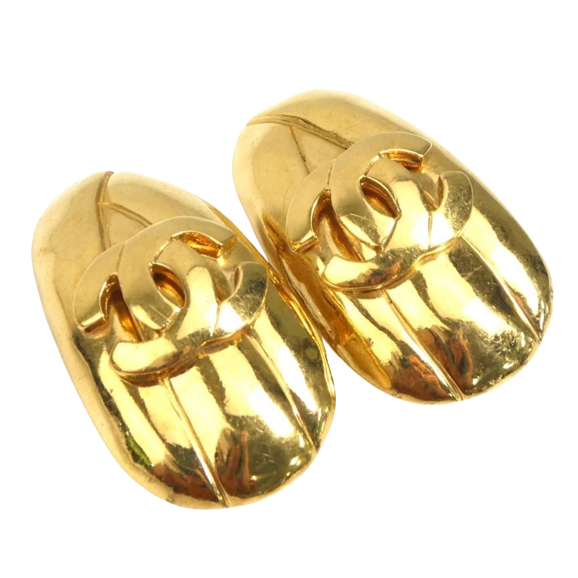 Chanel Round Earrings Gold Metal Earring 