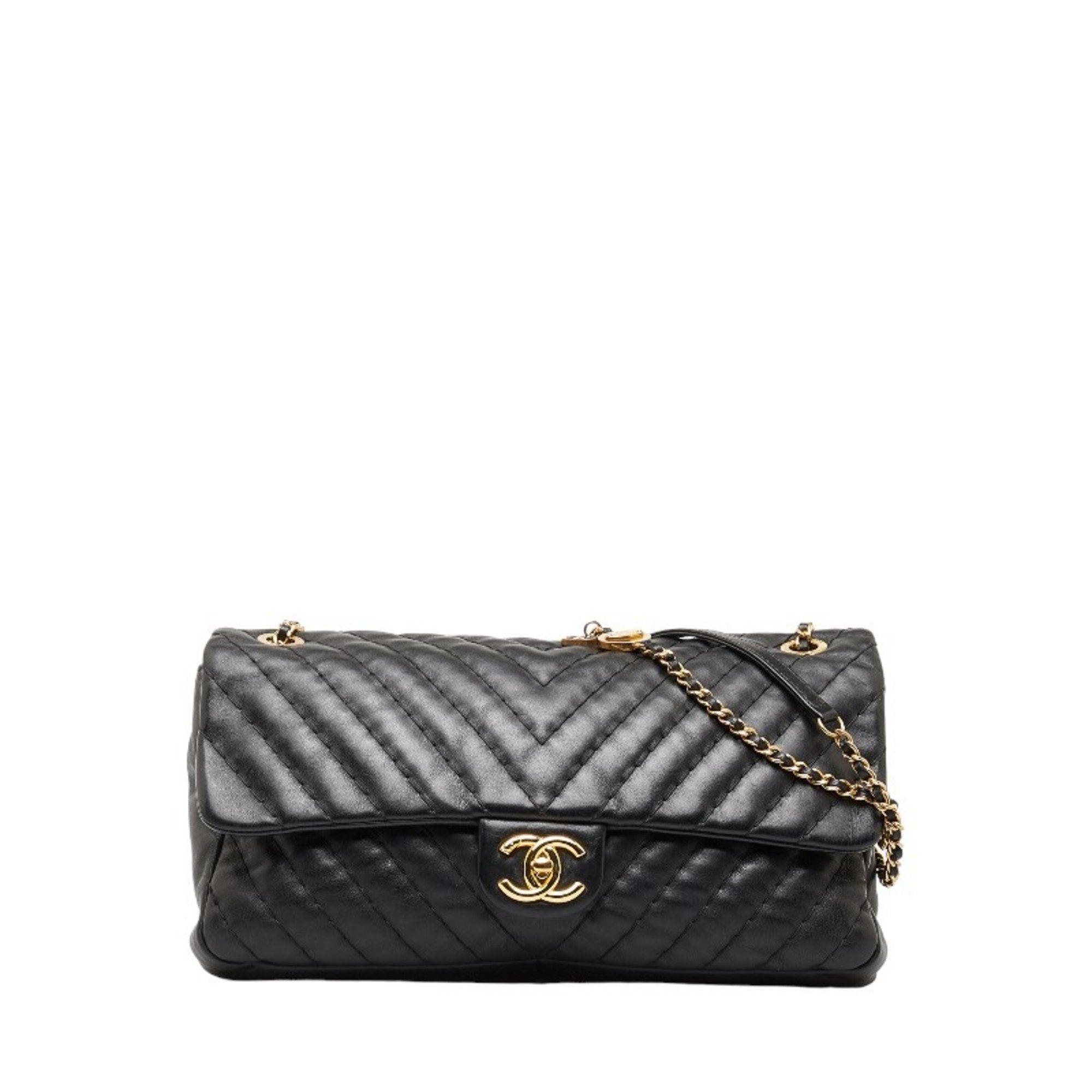 Chanel V-Stich Black Leather Shoulder Bag