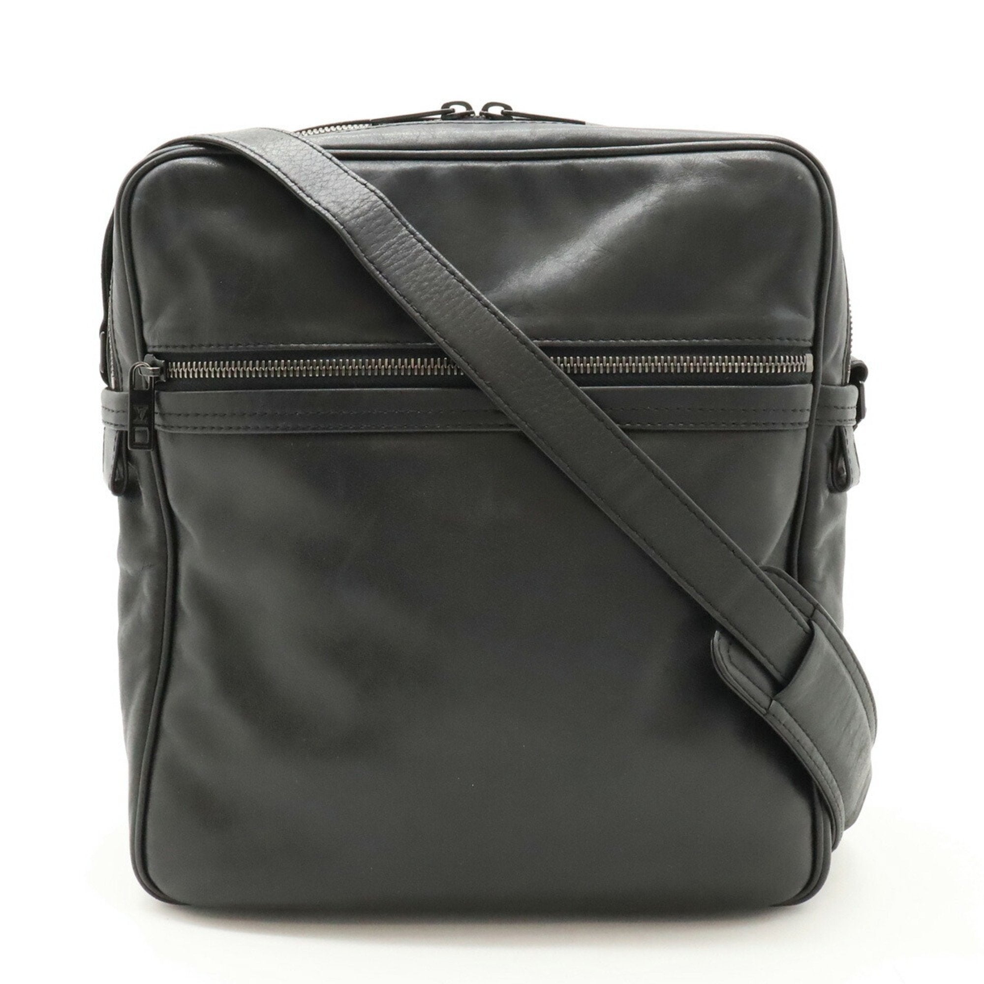 Louis Vuitton Clarckson Black Leather Shoulder Bag