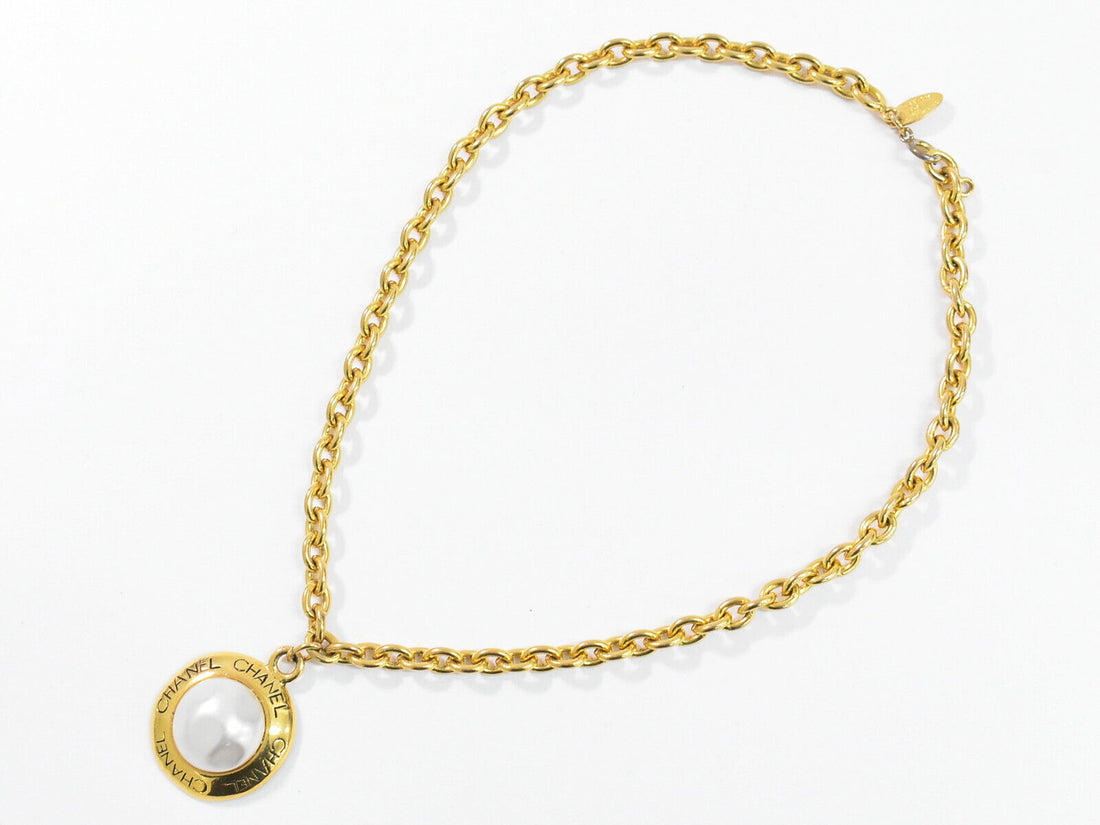 Chanel necklace Gold Metal Necklace 