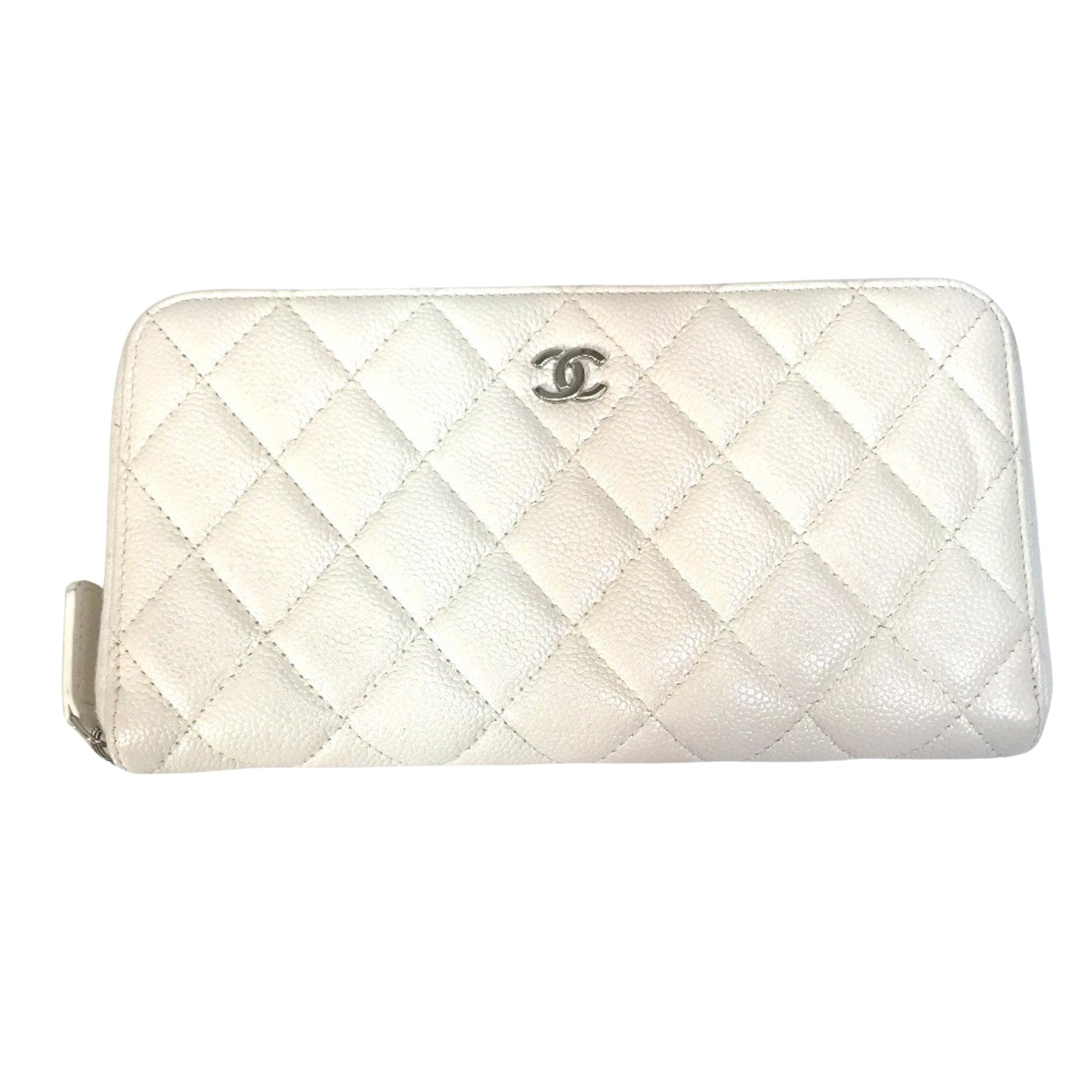 Chanel Matelassé White Leather Wallet 