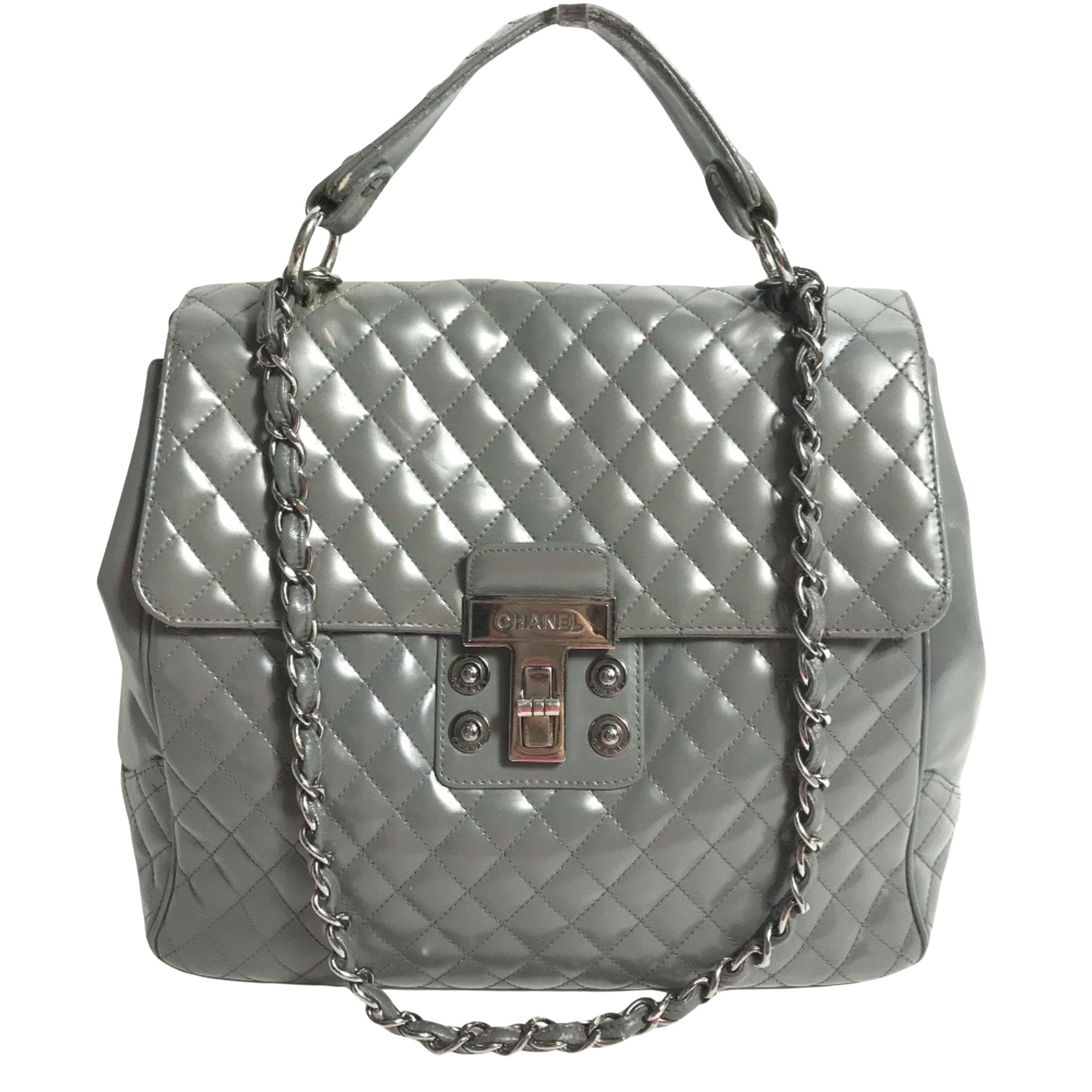 Chanel Matelassé Grey Patent Leather Shoulder Bag