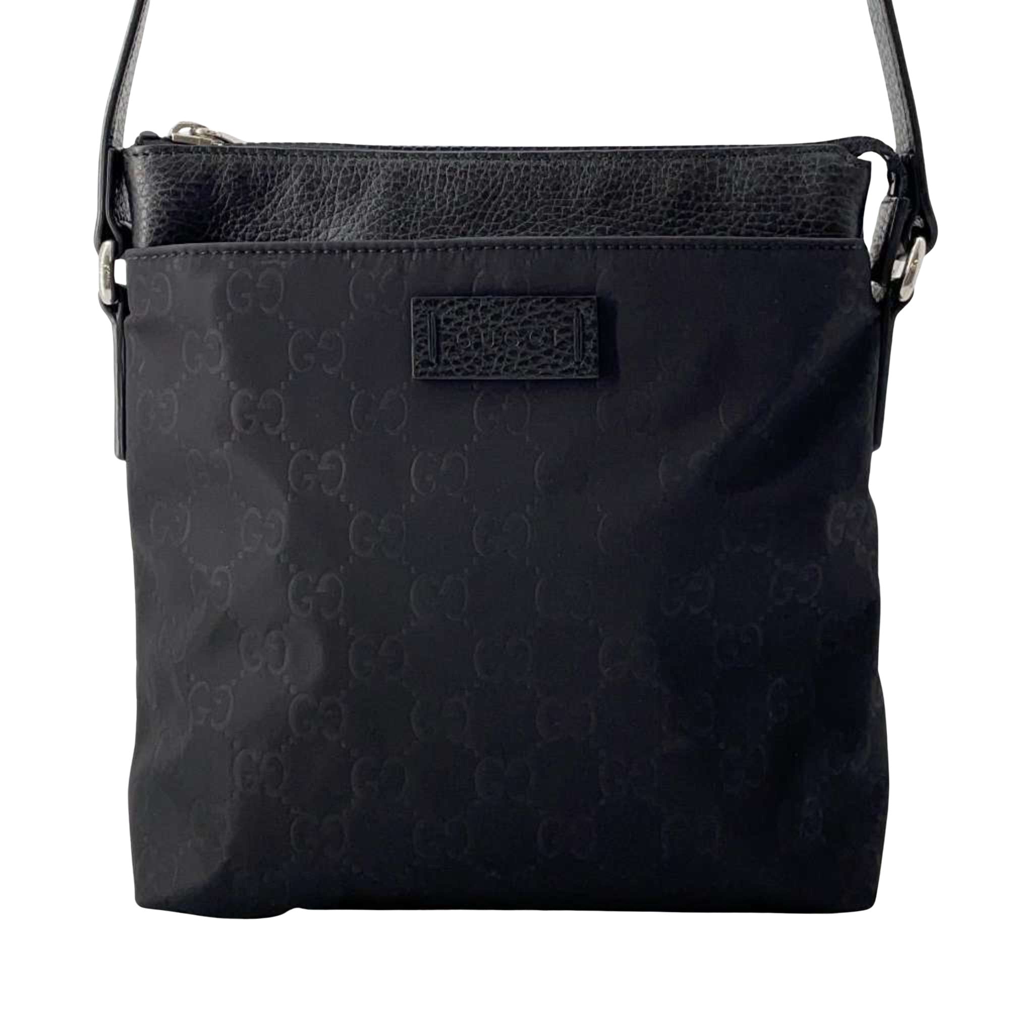 Gucci GG nylon Black Synthetic Shoulder Bag