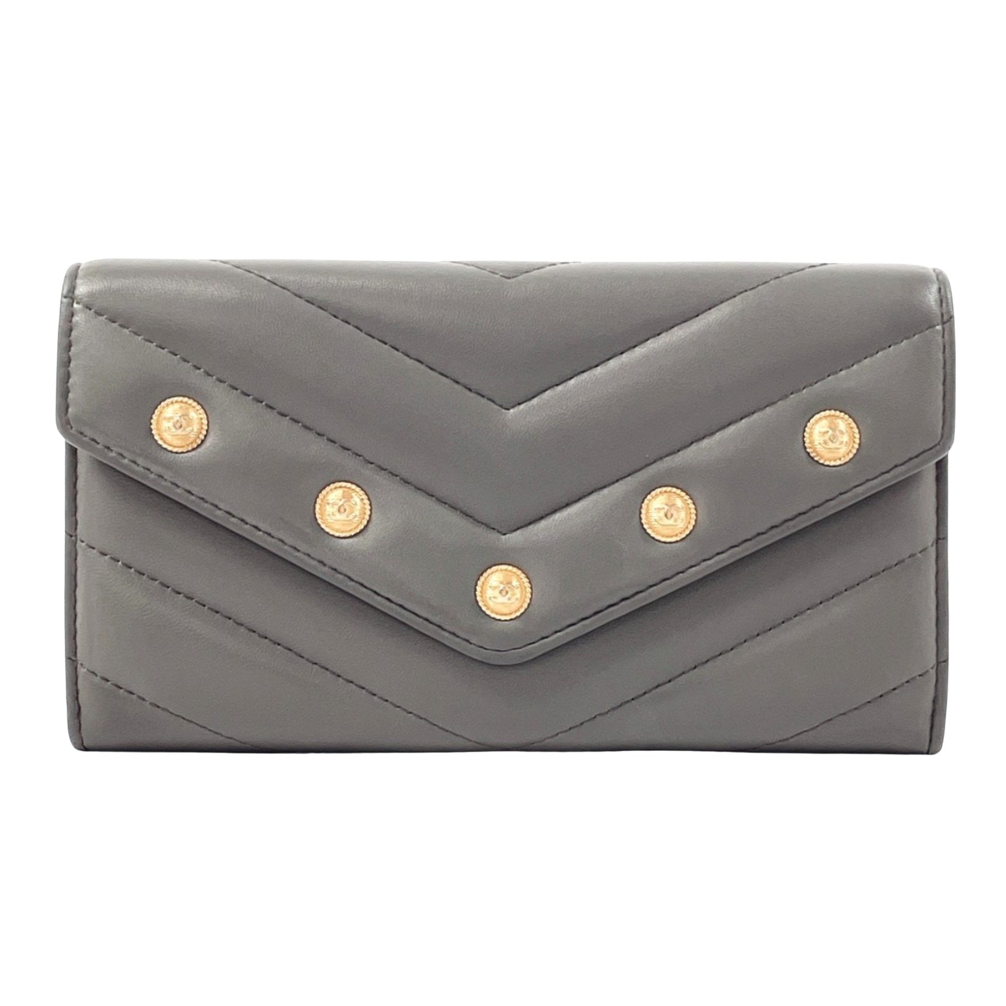 Chanel Medaillon Grey Leather Wallet 