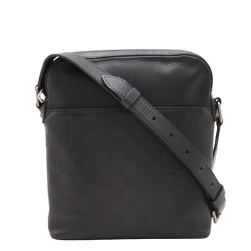 Louis Vuitton District Black Leather Shoulder Bag