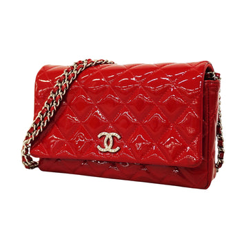 Chanel Matelassé Red Patent Leather Clutch Bag