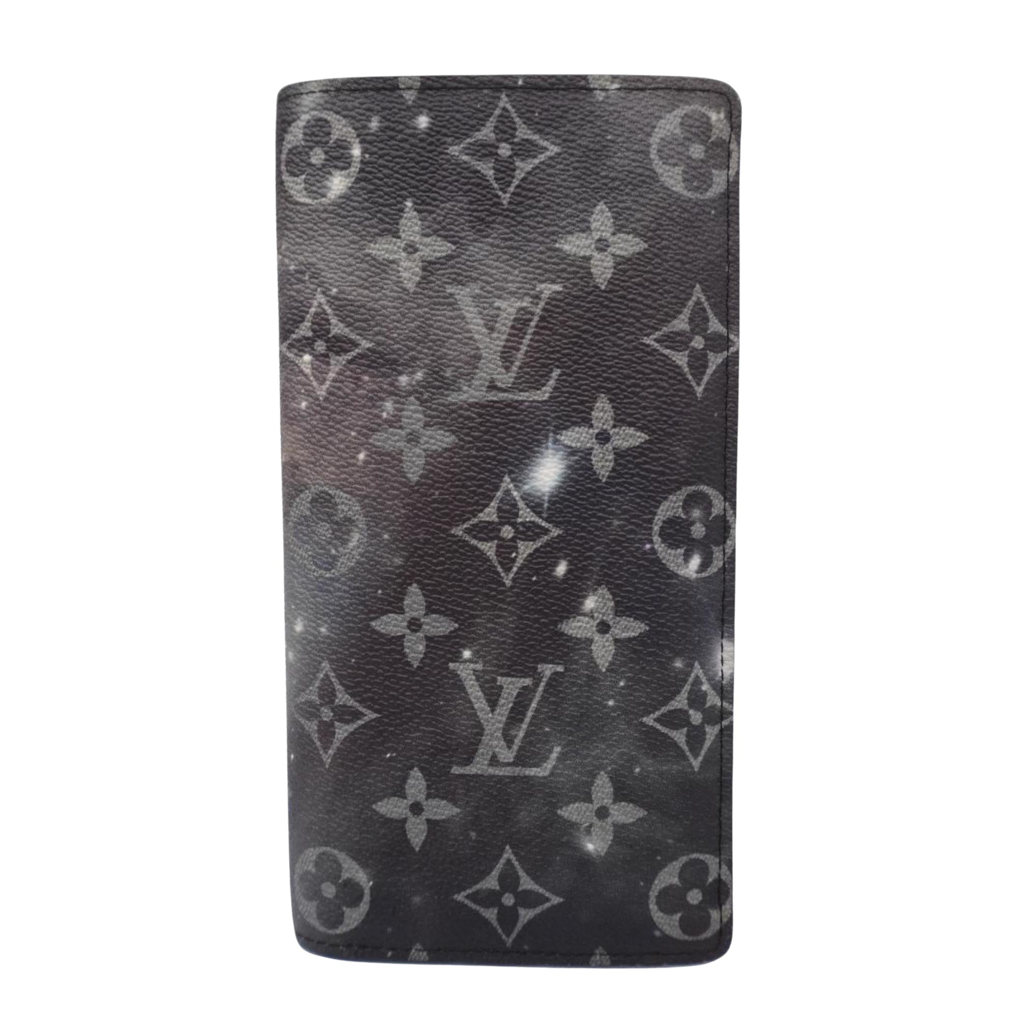 Louis Vuitton Brazza Grey Leather Wallet 