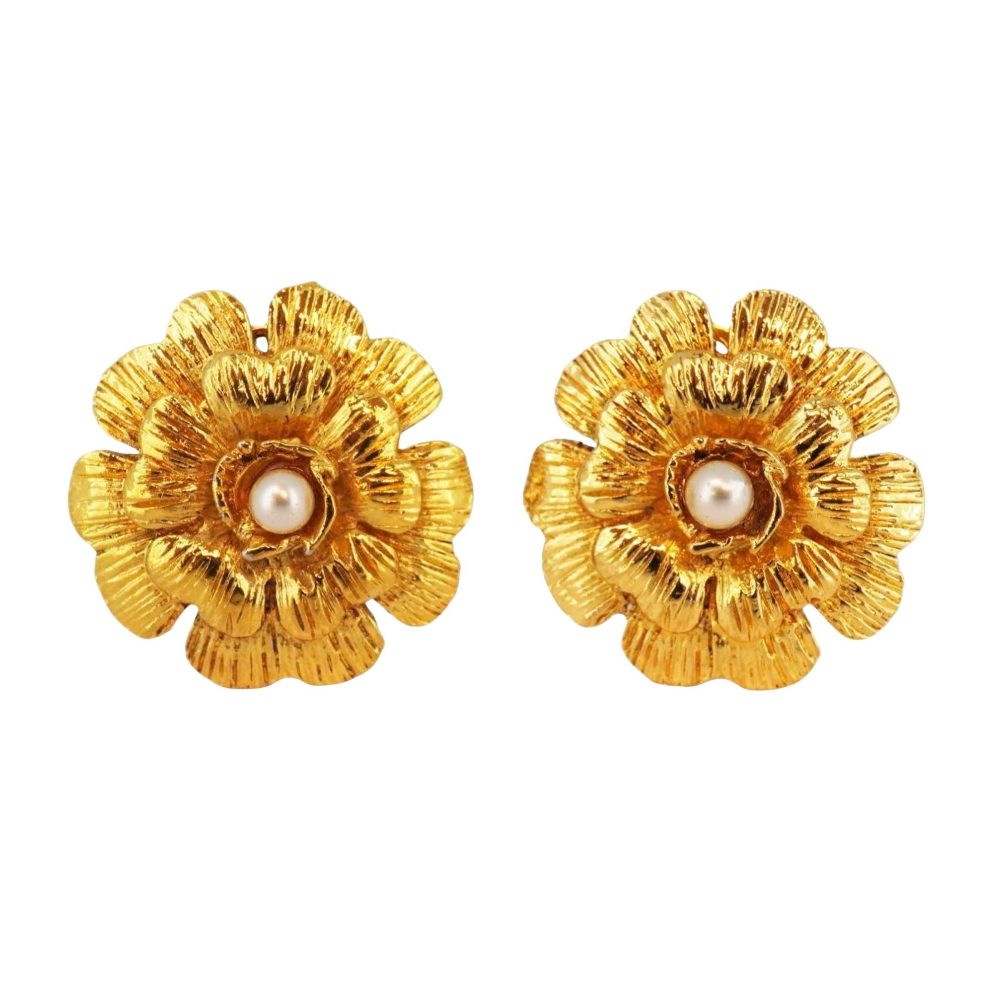 Chanel Camellia Gold Gold Plated Earring 