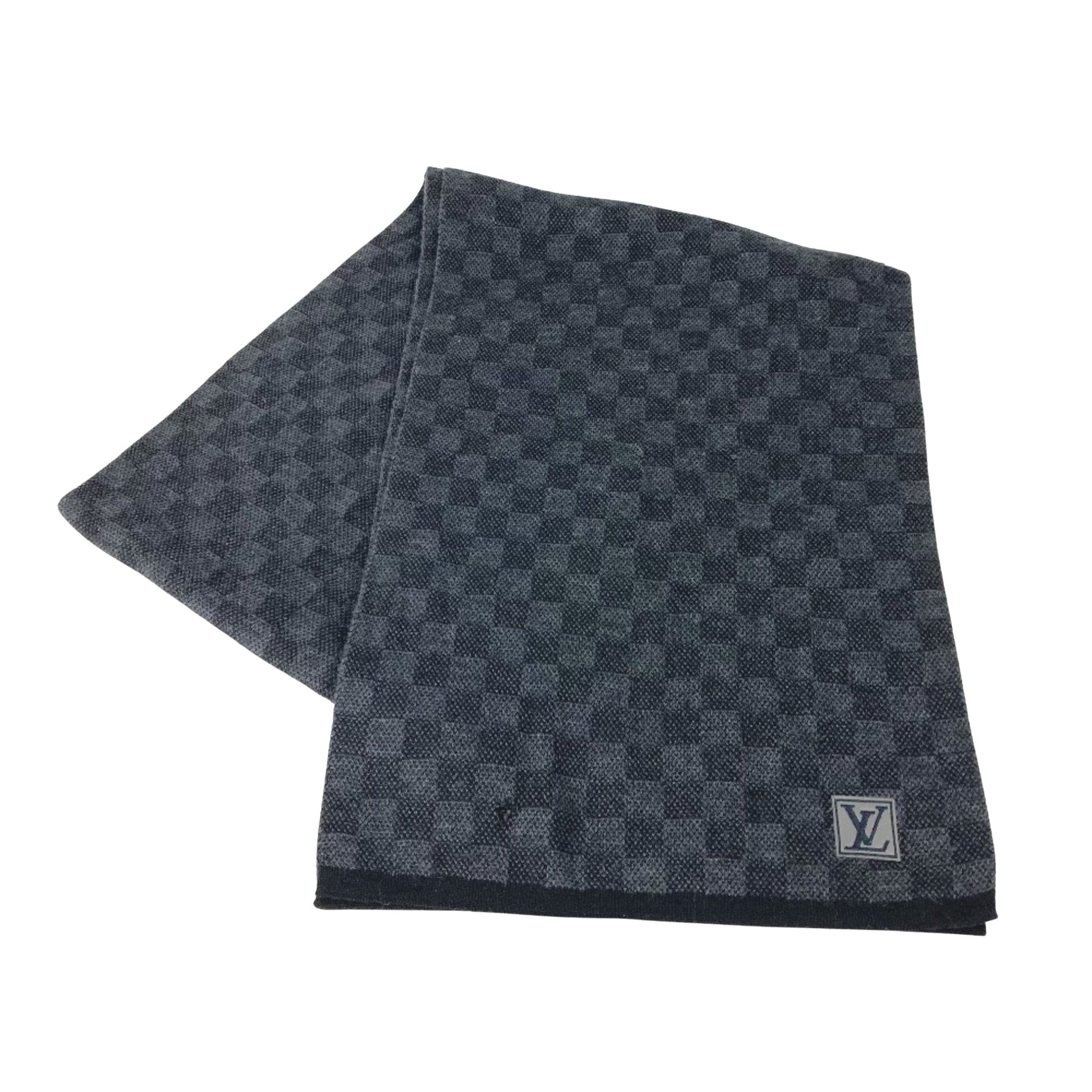 Louis Vuitton Grey Wool Scarf 