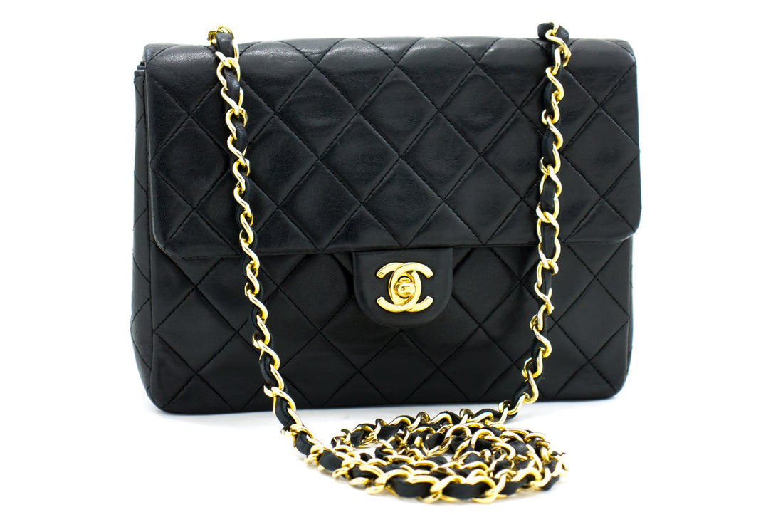 Chanel Mini matelassé Black Leather Shoulder Bag