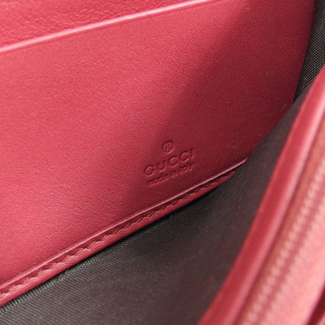 Gucci Interlocking G Pink Patent Leather Wallet 