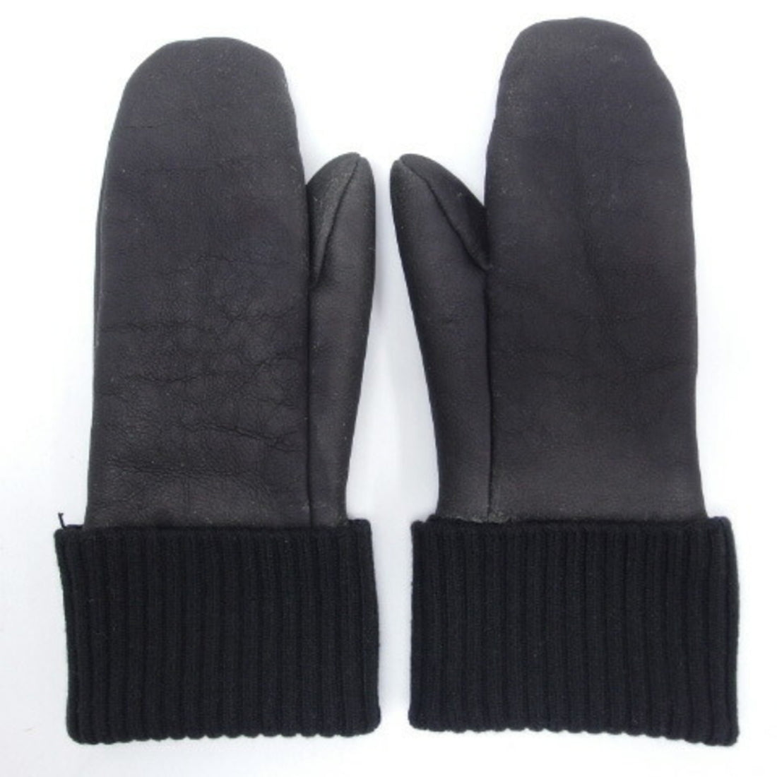 Hermès -- Black Wool Gloves 