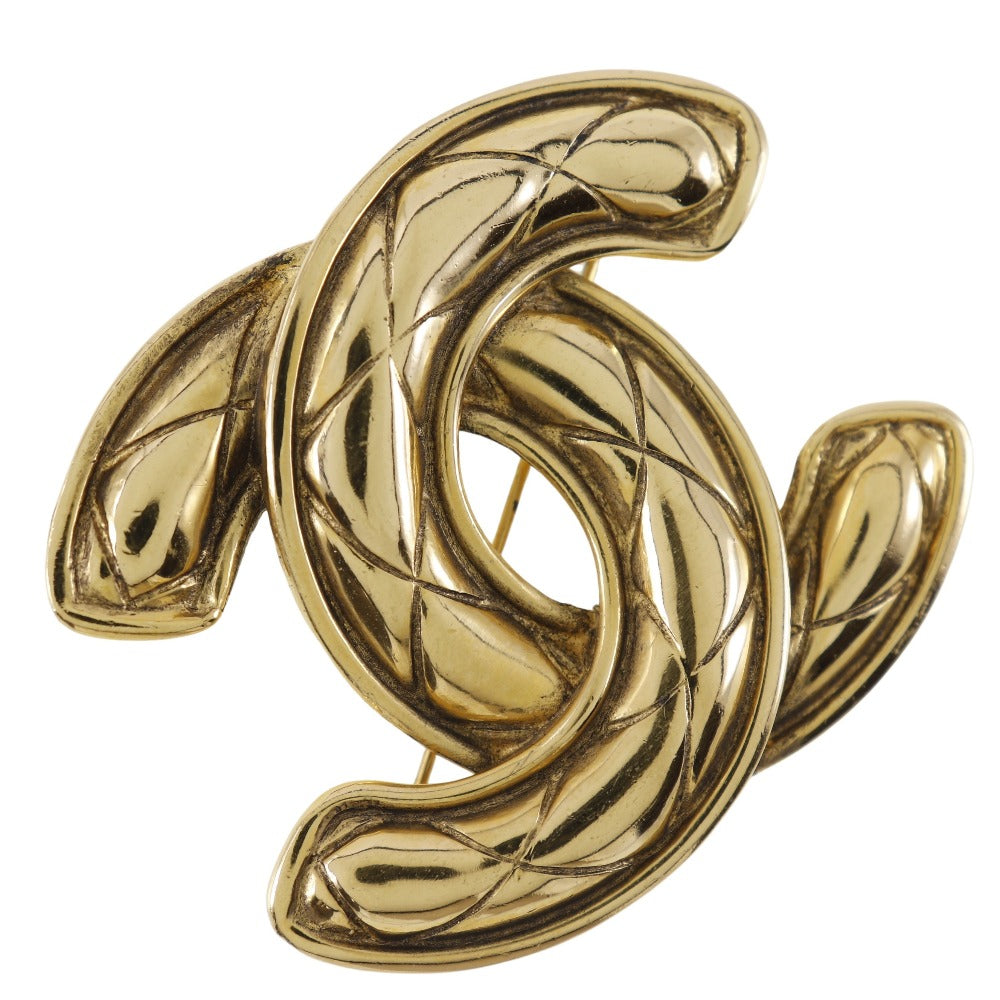 Chanel Matelassé Gold Gold Plated Brooch 